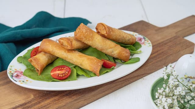 sweet-savoury-carrot-coconut-spring-rolls-delight-thumbnail
