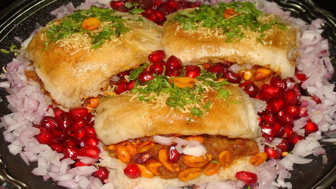Vegetarian Heaven: Best Veg Street Food in Ahmedabad, Surat, and Indore