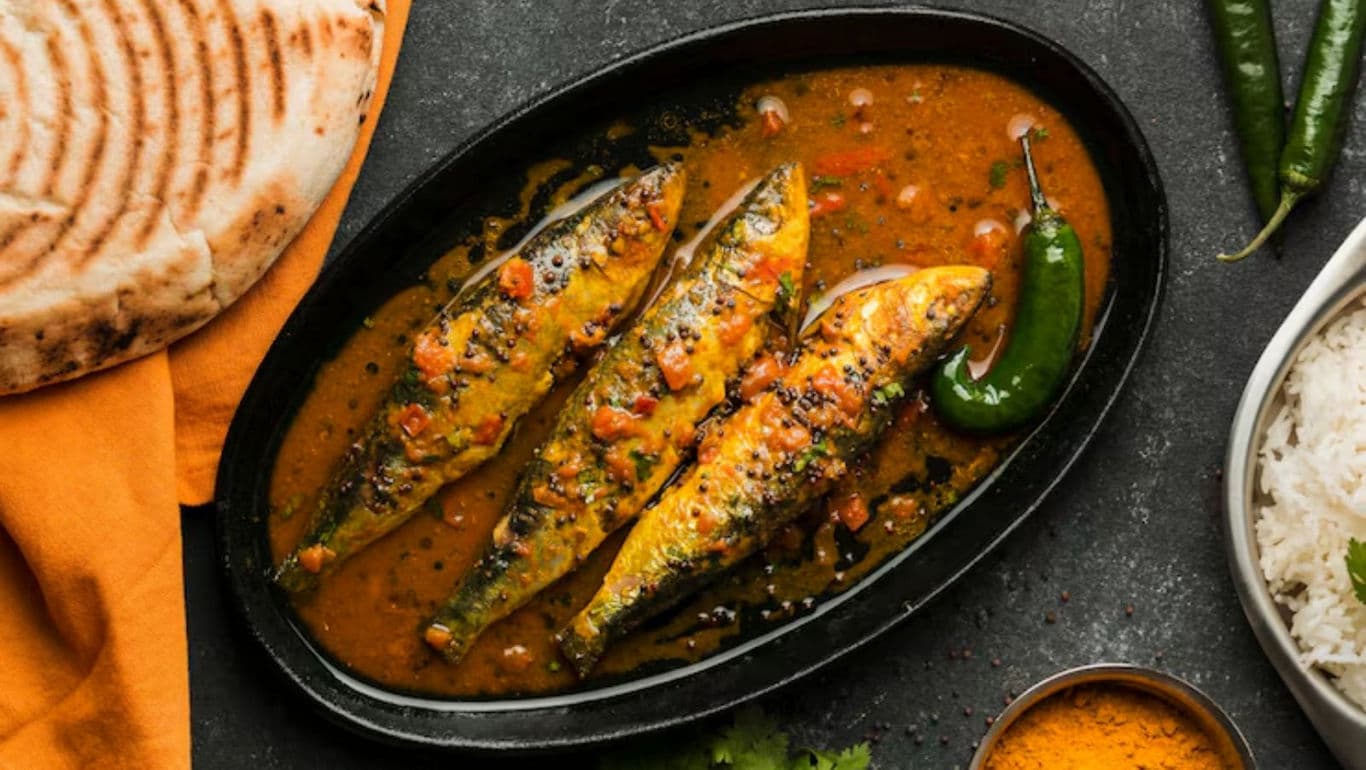 Spicy Fish Curry with Rice and Bread