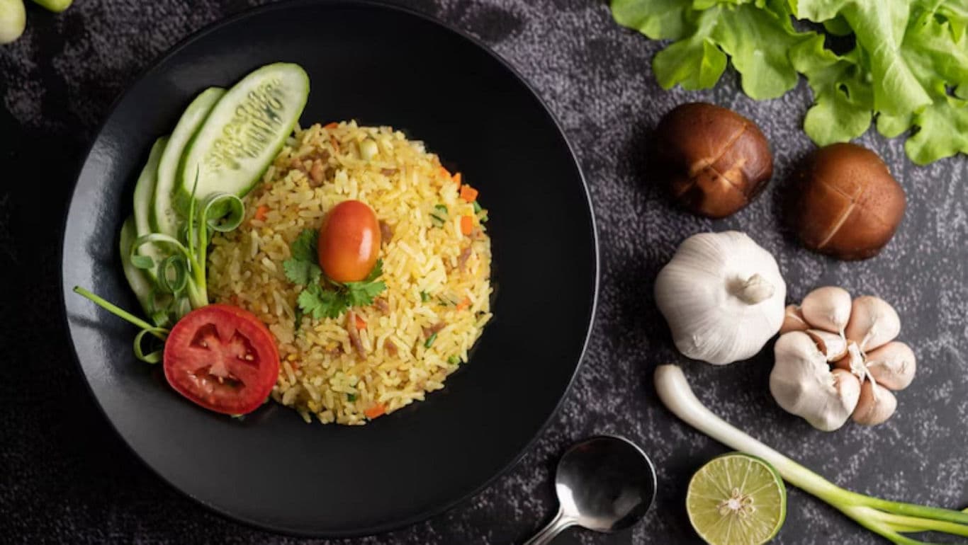 Vegetable fried rice with fresh garnishes