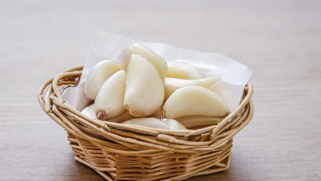 How To Store Peeled Garlic - 2
