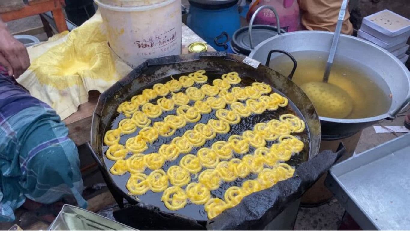 Indore Sarafa Bazaar: Night Market Secrets