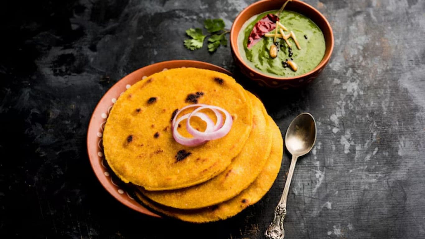 Traditional Cornbread with Green Chutney
