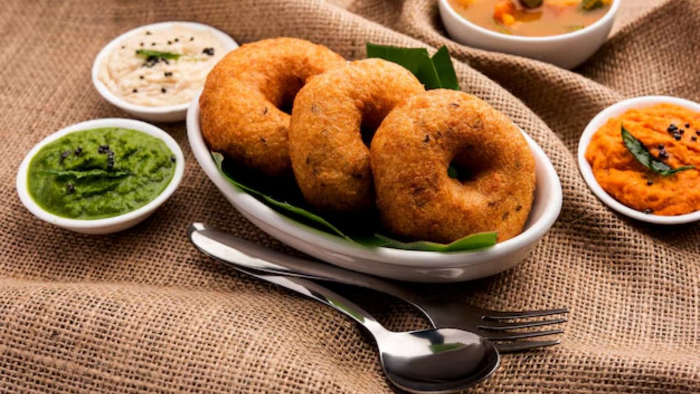 Crispy South Indian Dal Vadas Served With Fresh Coconut Chutney