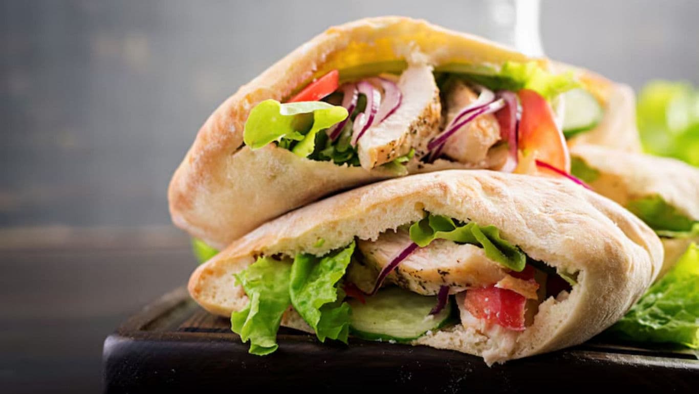 Fresh Chicken Pita Sandwich with Vegetables