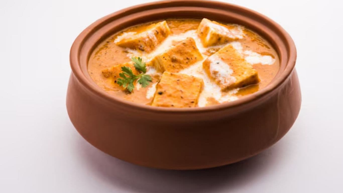 Paneer curry in traditional clay pot
