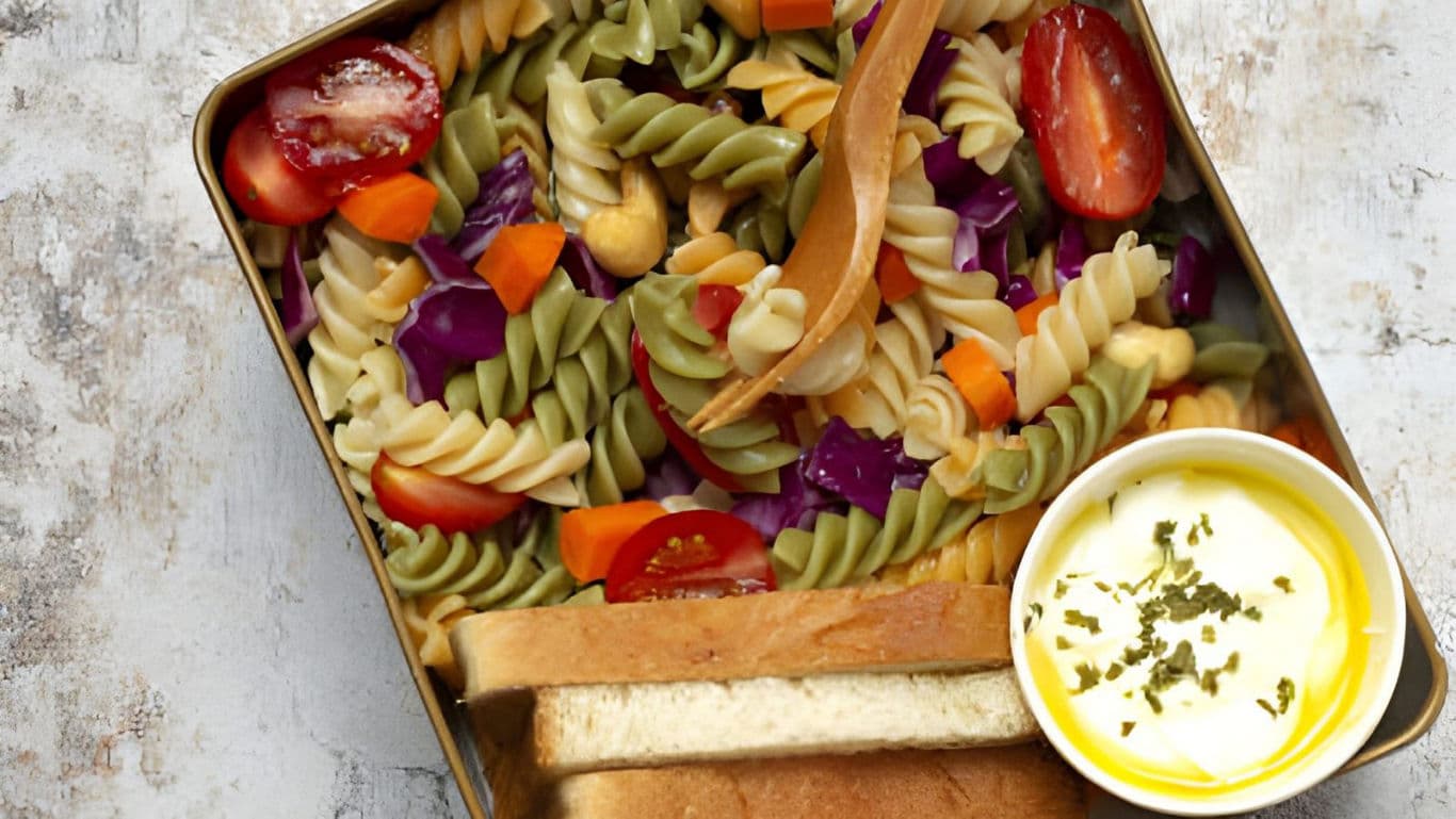 Pasta salad for lunchbox
