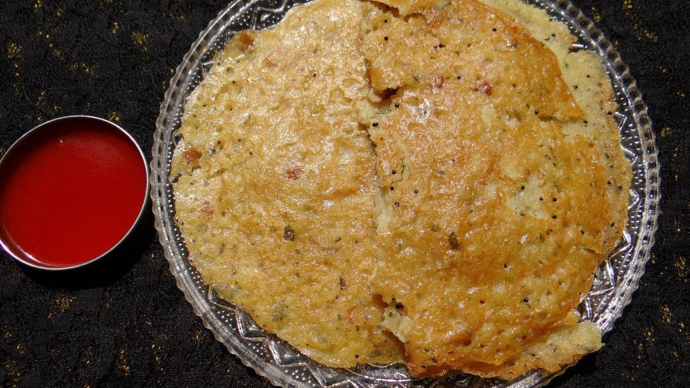 Crispy Indian Cheela with Red Chutney Dip