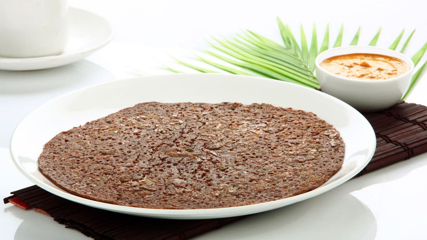 Crispy millet pancake with chutney