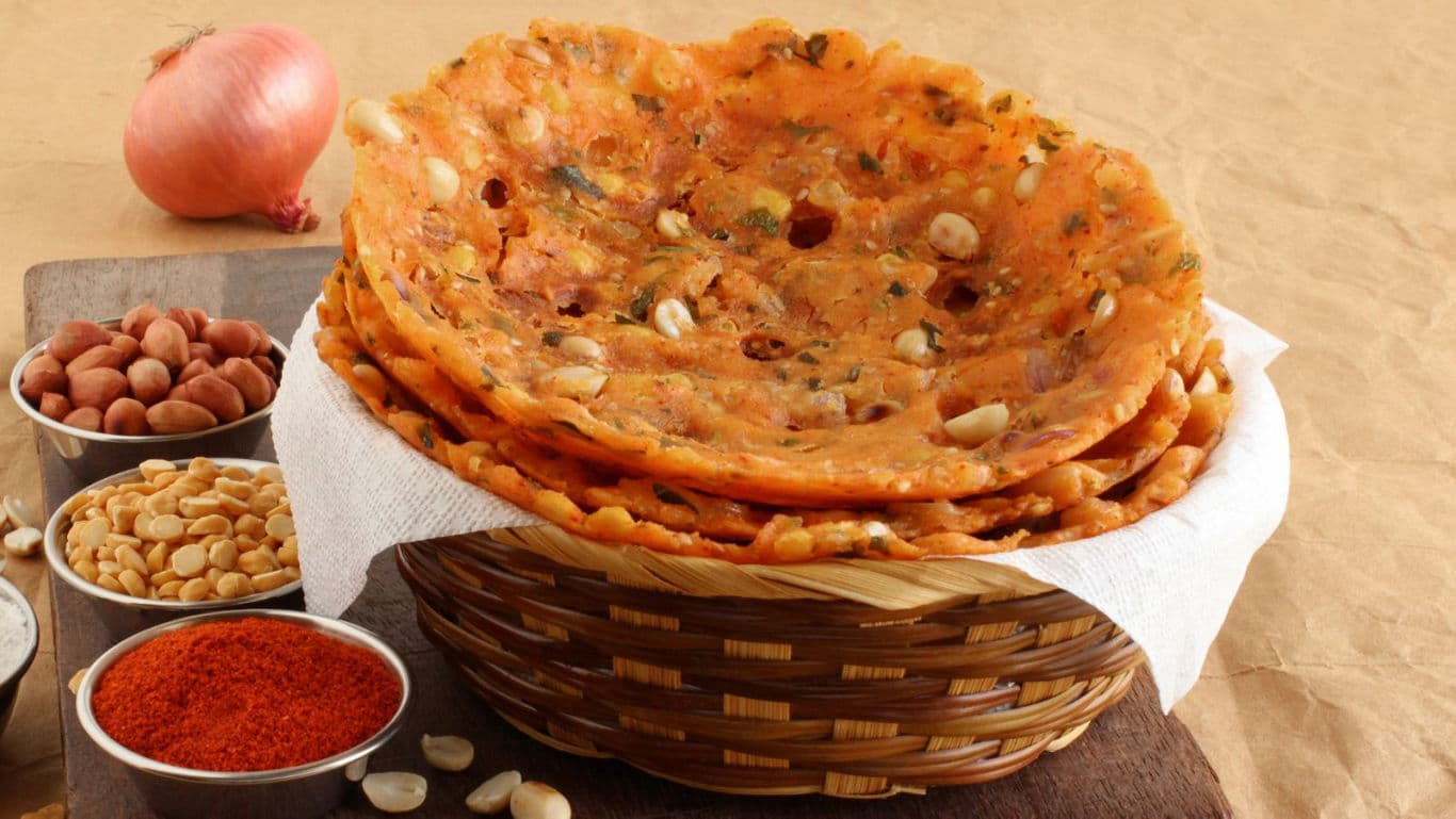 Crispy Indian flatbread with peanuts