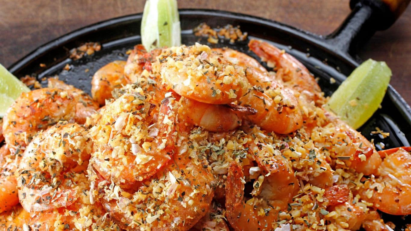 Grilled shrimp with herb seasoning