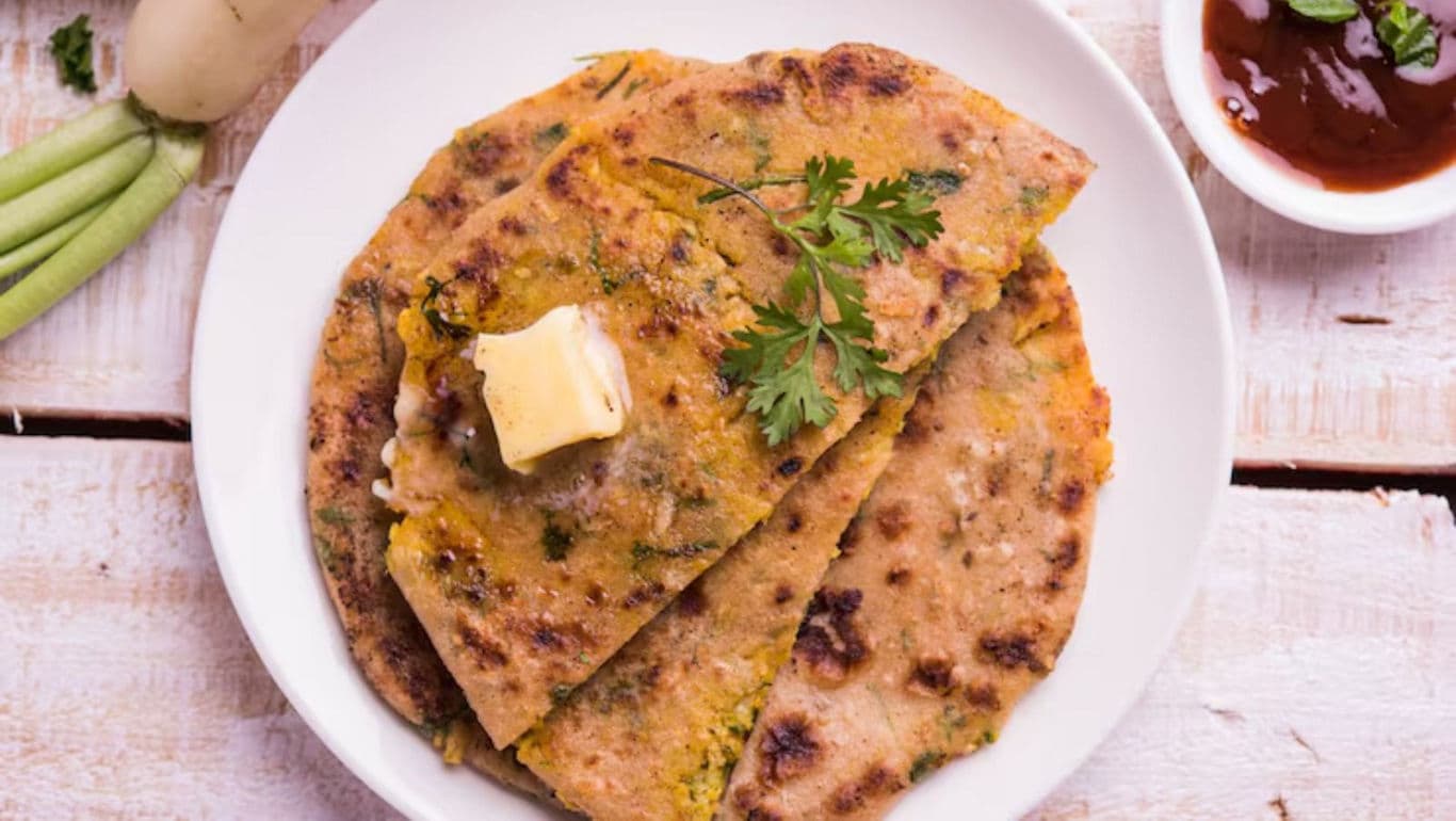 Indian flatbread with butter and chutney