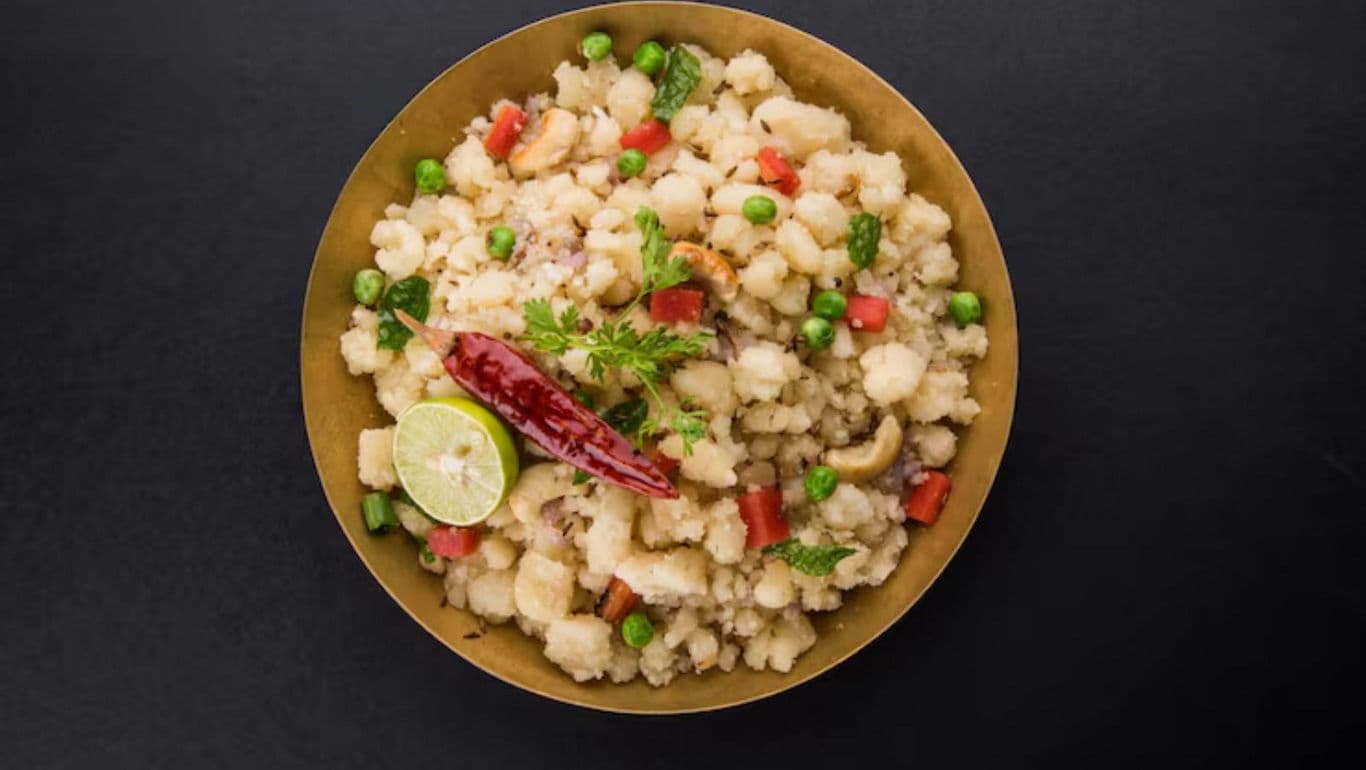 Bowl of savory upma with vegetables