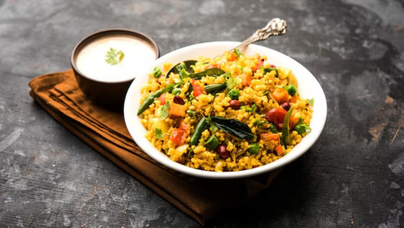 Vegetable upma with yogurt side dish