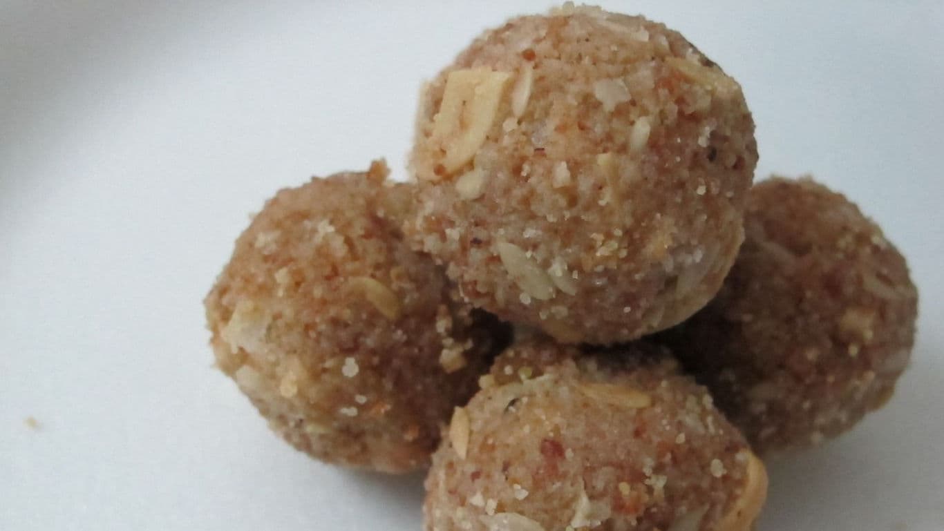 Homemade nut and oat energy balls